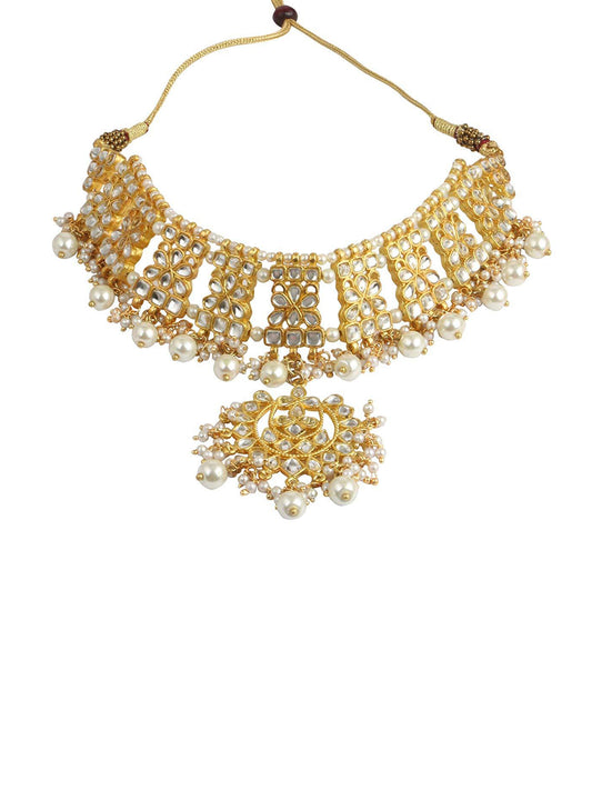 Karatcart 22K GoldPlated Choker Kundan Necklace Set for Women