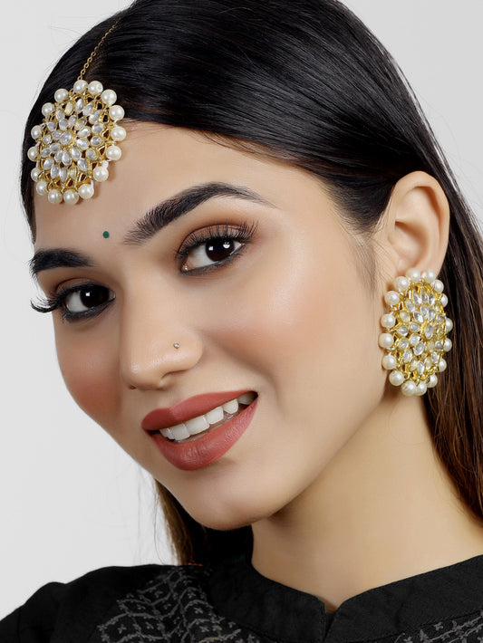 Gold Plated Pearl Beads Kundan Stud Earrings with Maangtikka