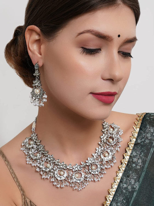 Karatcart Oxidised Silver White Kundan Choker Necklace Set for Women